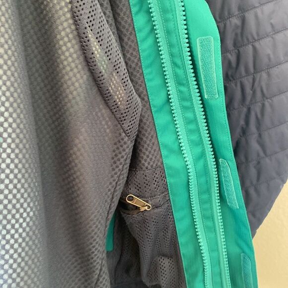 Patagonia Teal 3 in 1 Snowbelle Jacket - Picture 8 of 8